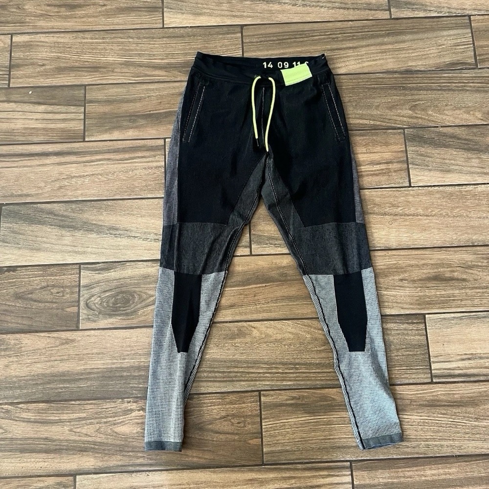 Nike Womens Small Running Training Jogger Pants Black Gray Dri Fit
